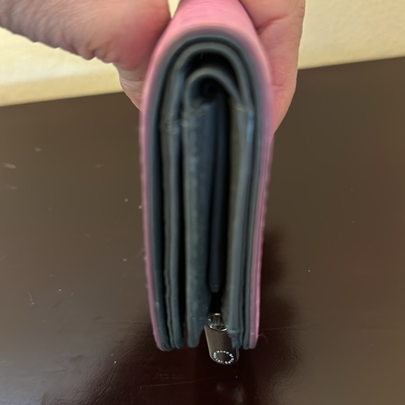 Marc by Marc Jacob’s pink wallet. Good condition. - Picture 3 of 7
